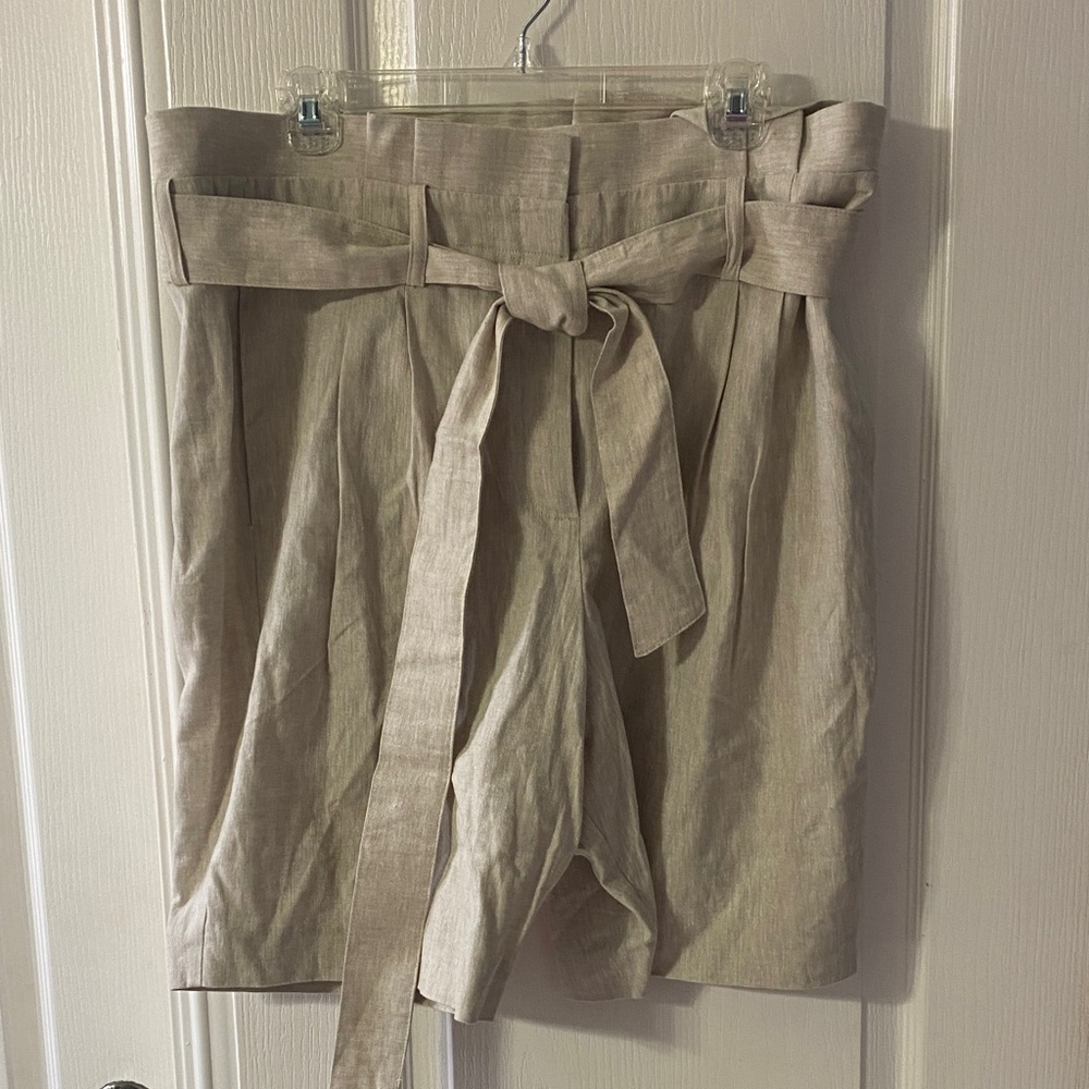 Boden High Waist Tie-Front Shorts in Light Beige
